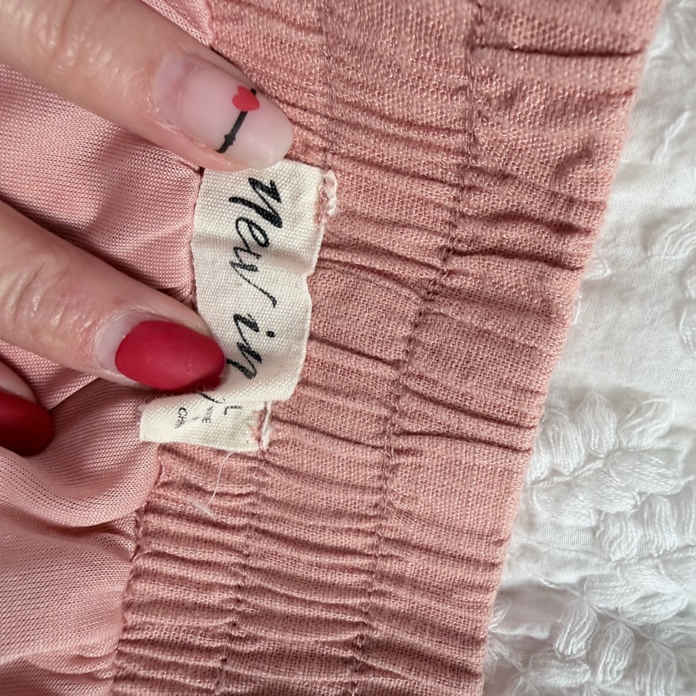 Women's Pink Cargo Shorts - Picture 7 of 9